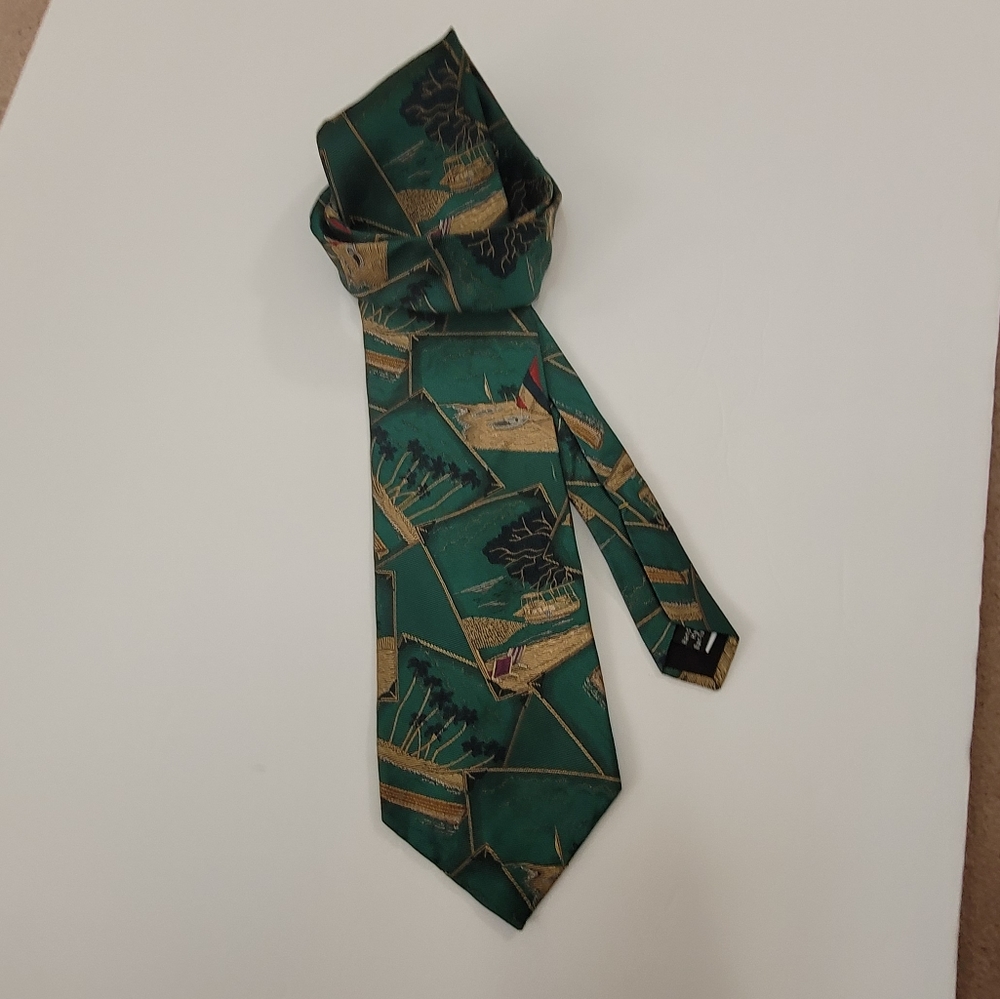 Je Suis mens 100 % imported silk tie